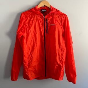 Men’s Patagonia wind breaker